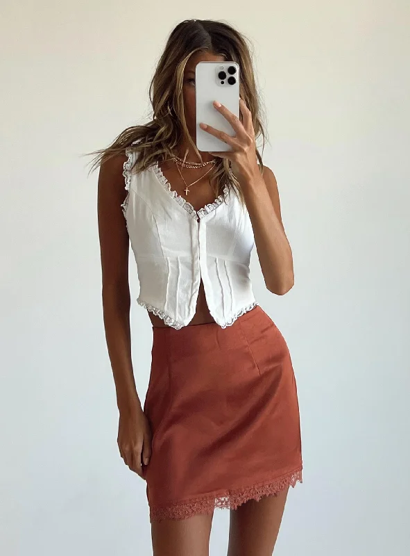 Trendy Casual Outfits Leila Mini Skirt Brown