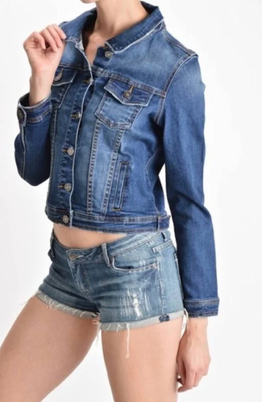 Modern Women's Fashion with Vintage Touches Denim Jacket In Medium Wash