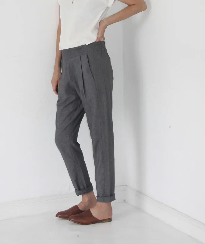 Modern Women's Attire French Navy Calyer Pants