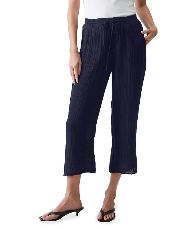 Stylish And Comfortable Clothing For Women Ashton Crop Gauze Pull-On Pants In Navy